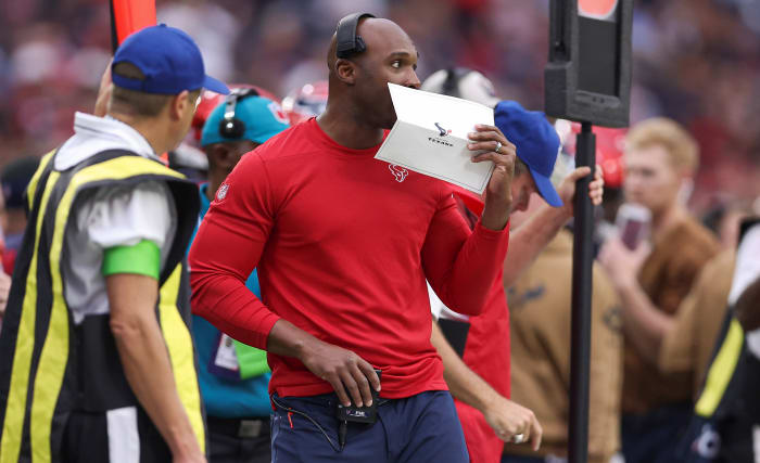 Texans head coach DeMeco Ryans